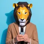 Pessoa com cabeça de leão representando a Receita Federal. Foto: Adobe Stock