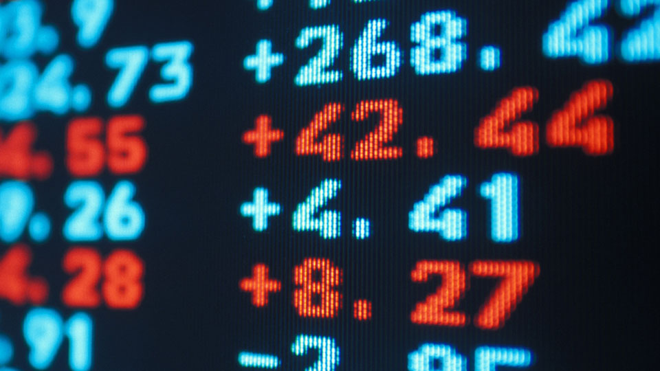 Mercado hoje: votação do arcabouço fiscal e ata do Fomc são destaques