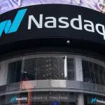 Fachada da bolsa de valores Nasdaq. Foto: Adobe Stock