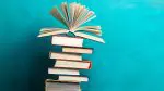 Livros empilhados
