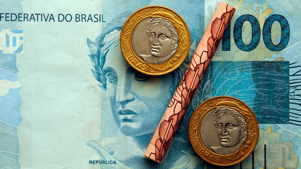 Com Selic a 15%, Brasil segue com o segundo juro real mais alto do mundo; veja ranking João Santos