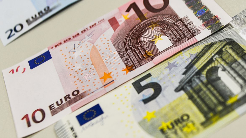 Inflação menor na UE e no Reino Unido não deve diminuir ritmo de aperto dos juros joao.santos@estadao.com