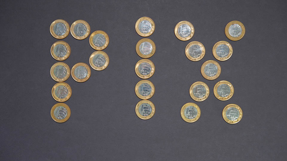 Comércio dá descontos para quem pagar com PIX. Quando vale a pena? guilhermenaldis