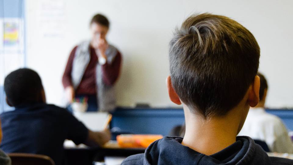 Educação financeira nas escolas não distingue classe social nem ideologia, diz diretor do Sebrae Minas