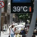 São Paulo SP 12/11/2023 Termometro marcando 39 graus na região da Praça da Sé. Foto: Paulo Pinto/Agência Brasil