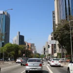 Trânsito da avenida Brigadeiro Faria Lima, em Pinheiros.