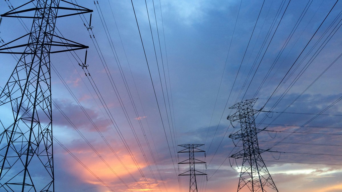 Bandeira vermelha 2: conta de luz fica mais cara em agosto; veja valor da tarifa extra Daniela Frabasile