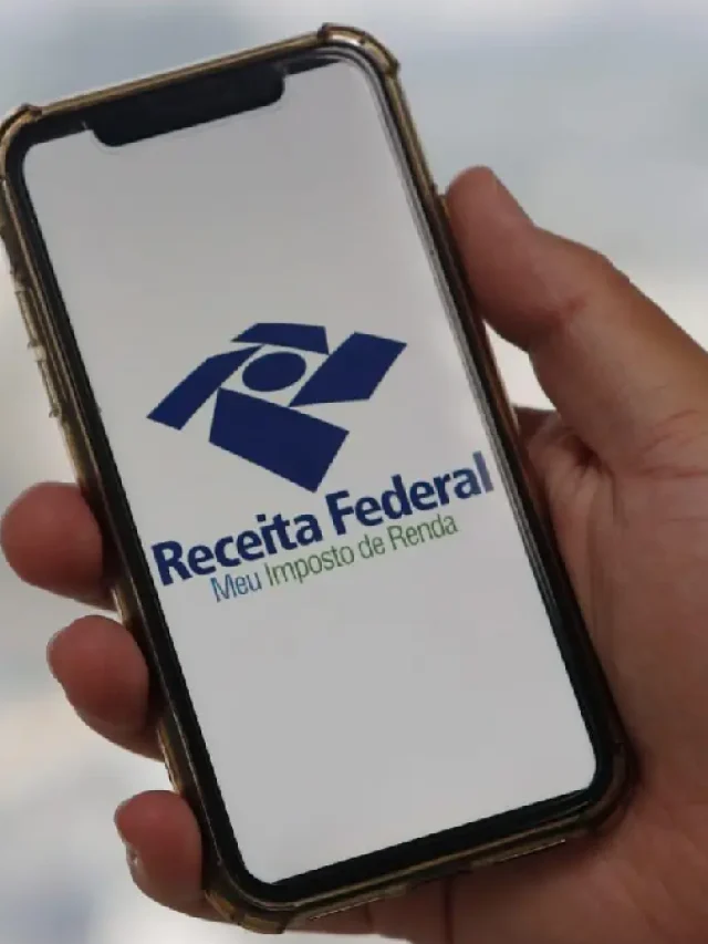 Celular com o logo da Receita Federal. Foto: Divulgação