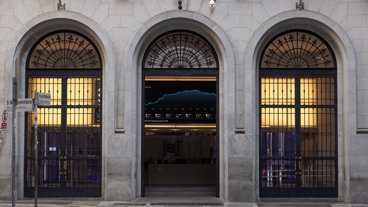 Confira seus ativos de renda fixa na Área do Investidor B3 Daniela Frabasile