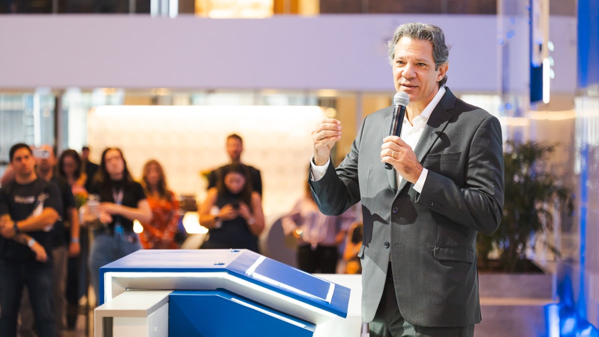 “É um salto de qualidade inestimável e muitos brasileiros vão passar a considerar investimento em renda variável a partir de agora”, diz Haddad João Santos