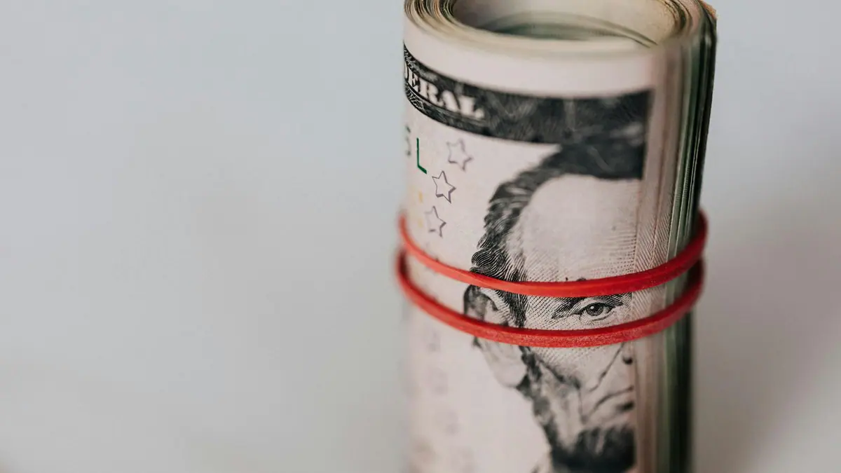 Com a repercussão negativa, o governo voltou atrás e manteve em zero a alíquota do IOF sobre aplicação de investimentos de fundos nacionais no exterior. Foto: Pexels
