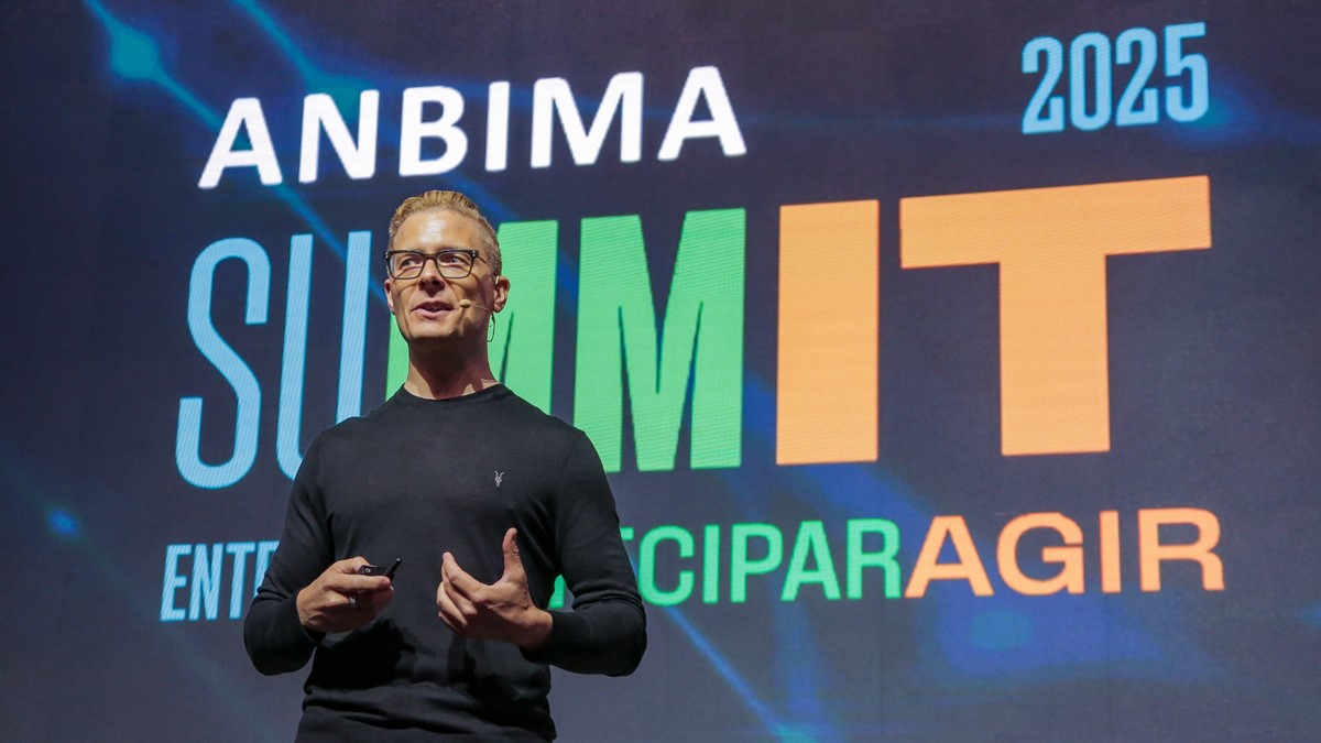 “O mercado financeiro vai mudar com a IA – e mais rápido do que você imagina”, diz Ian Beacraft  Daniela Frabasile