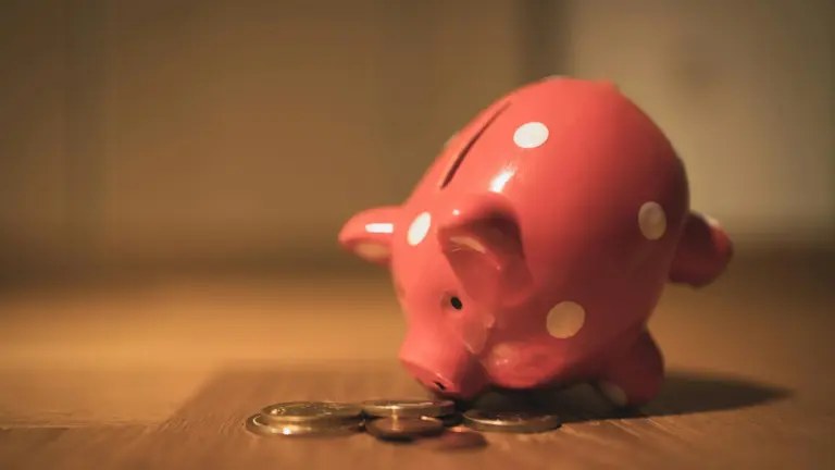 No longo prazo, esses erros podem representar a diferença entre uma aposentadoria tranquila e ter que trabalhar até os 70. Foto: Pexels