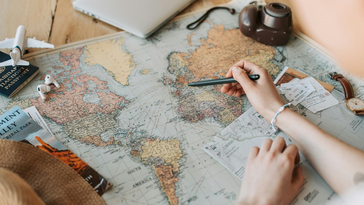 Como se preparar financeiramente para as festas e férias no fim do ano João Santos