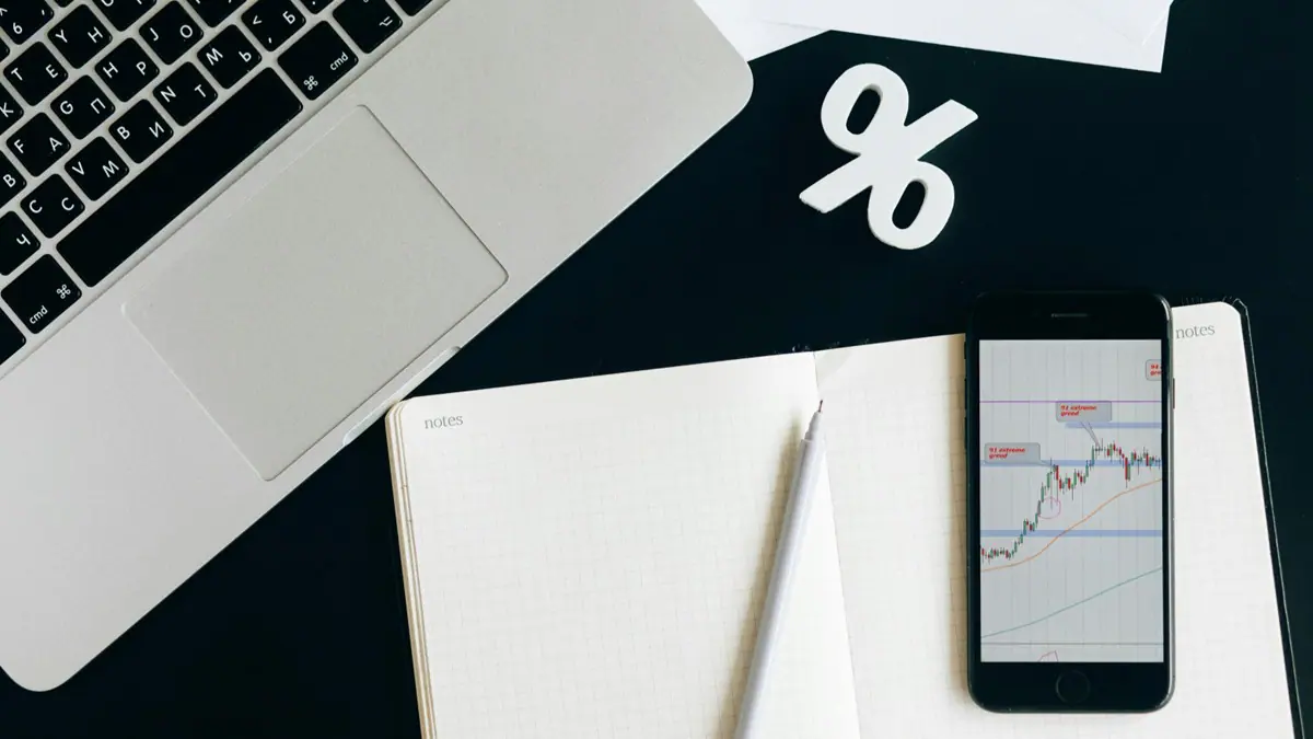 Selic a 15% ao ano favorece investimentos em renda fixa. Saiba quais os títulos preferidos dos alocadores. Foto: Pexels