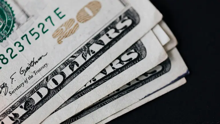 Notas de dólar. Foto: Pexels