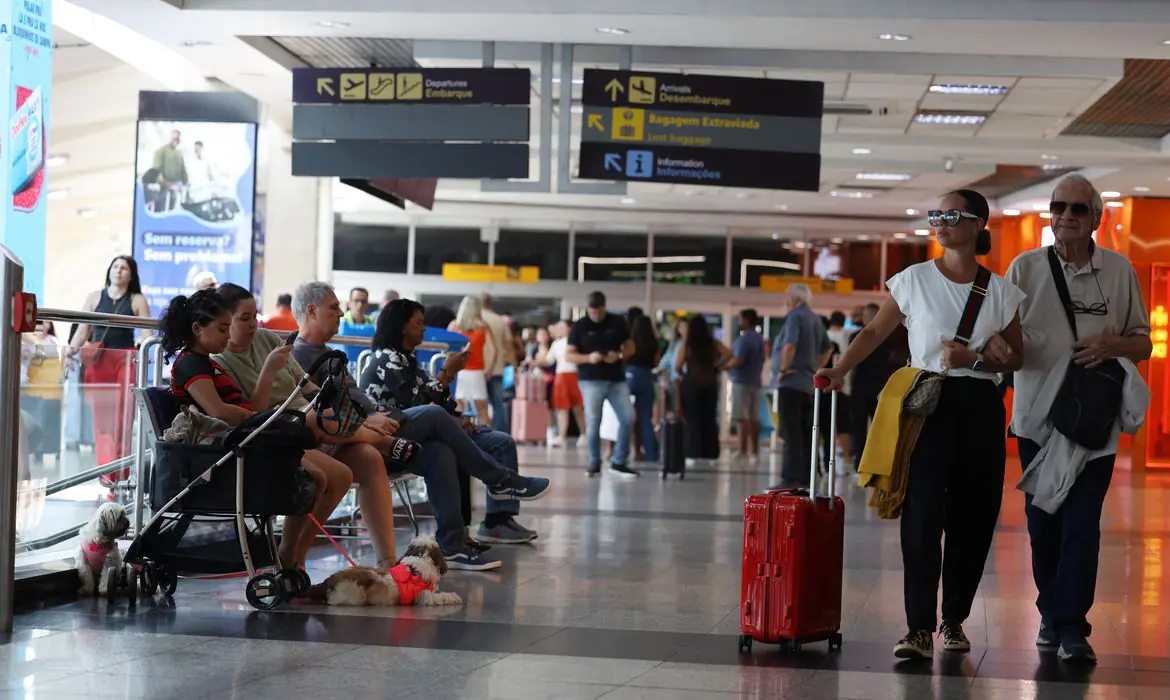 Saguão de aeroporto. Foto: Rovena Rosa/Agência Brasil