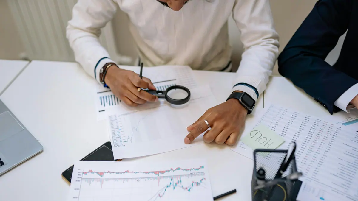 Nesta segunda-feira (1º), o mercado precifica quase 90% de chance de um corte de 0,25 ponto, para a faixa entre 4,00% e 4,25%. Foto: Pexels