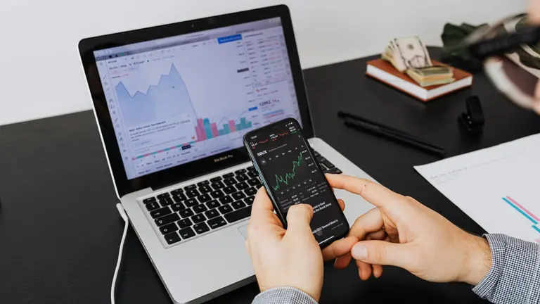 Veja quais setores mais tendem a se beneficiar de uma queda da taxa Selic. Foto: Pexels