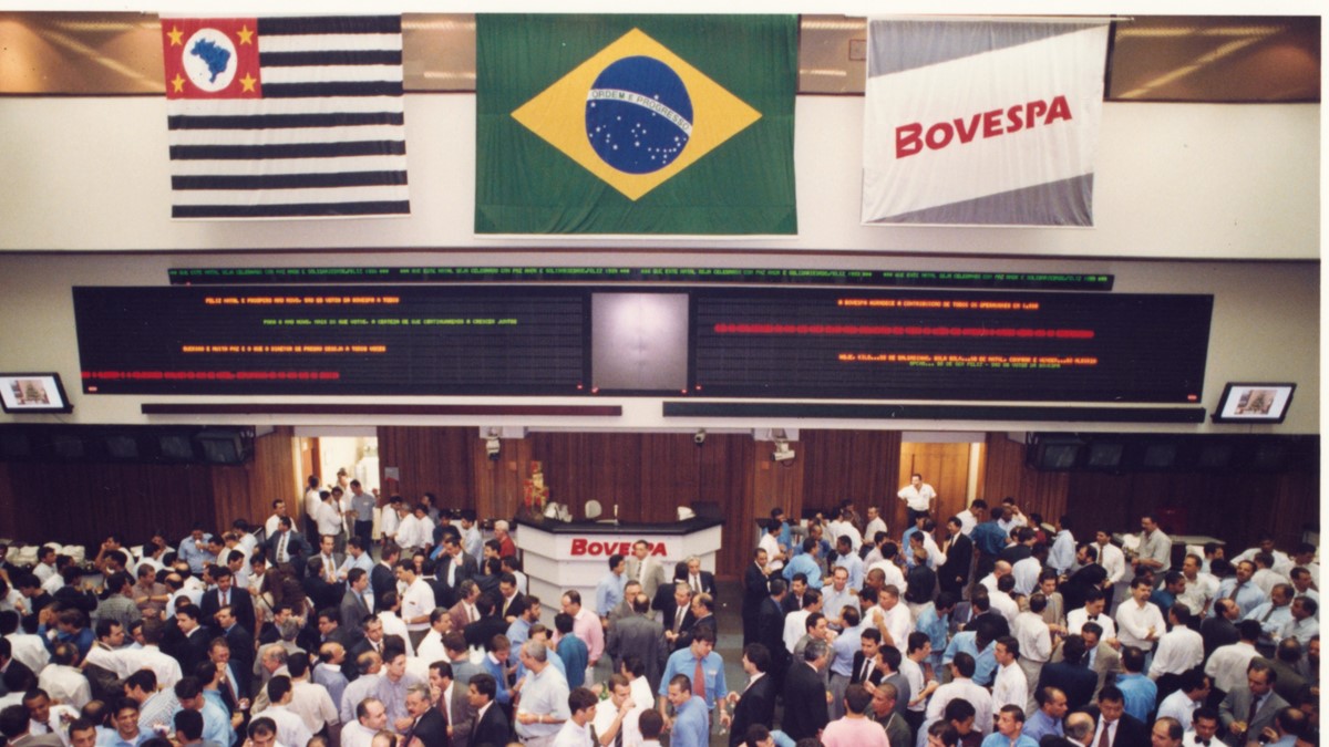 Fim do pregão viva-voz faz 20 anos e B3 celebra história com exposição victor.rsilva