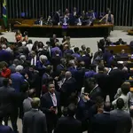 Câmara dos Deputados aprovou, por unanimidade, a proposta que isenta de imposto de renda quem recebe até R$ 5 mil por mês. Lula Marques/Agência Brasil