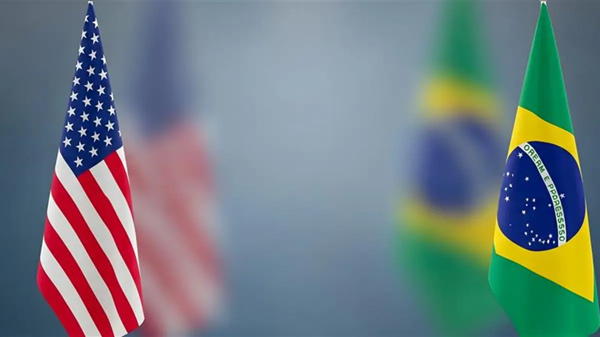 Bandeira do Brasil e dos EUA. Foto: Adobe Stock