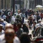 Movimento no comércio de São Paulo na rua 25 de Março. Foto: Paulo Pinto/Agência Brasil