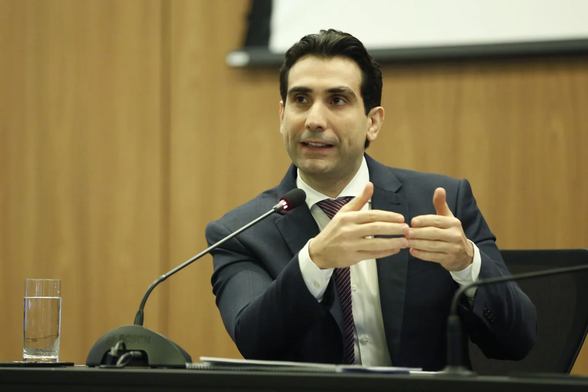Gabriel Galípolo, Presidente do Banco Central, em coletiva de imprensa nesta quinta-feira, 18 (Crédito: Raphael Ribeiro/BC)