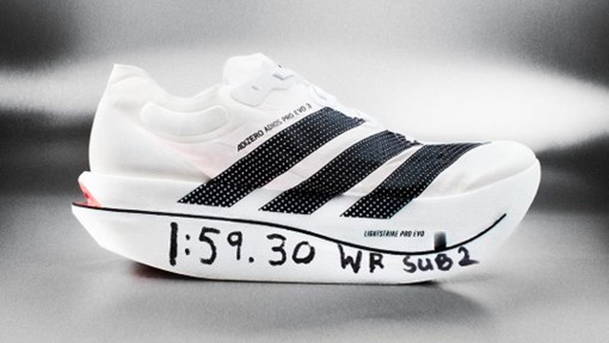Ações da Adidas sobem após queniano usar ‘supertênis’ ao correr maratona em menos de 2h João Santos