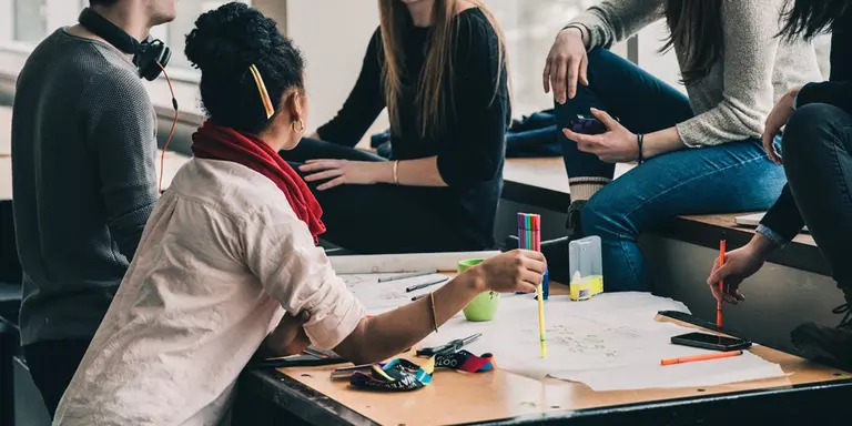 Como os universitários investiriam R$ 1 milhão? Foto: Pixabay
