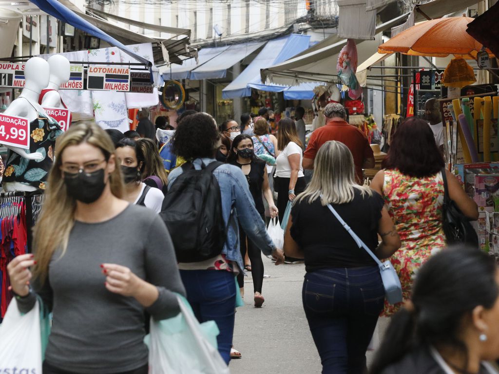 Varejo cresce menos do que o esperado em abril; vendas de Páscoa surpreendem joao.santos@estadao.com